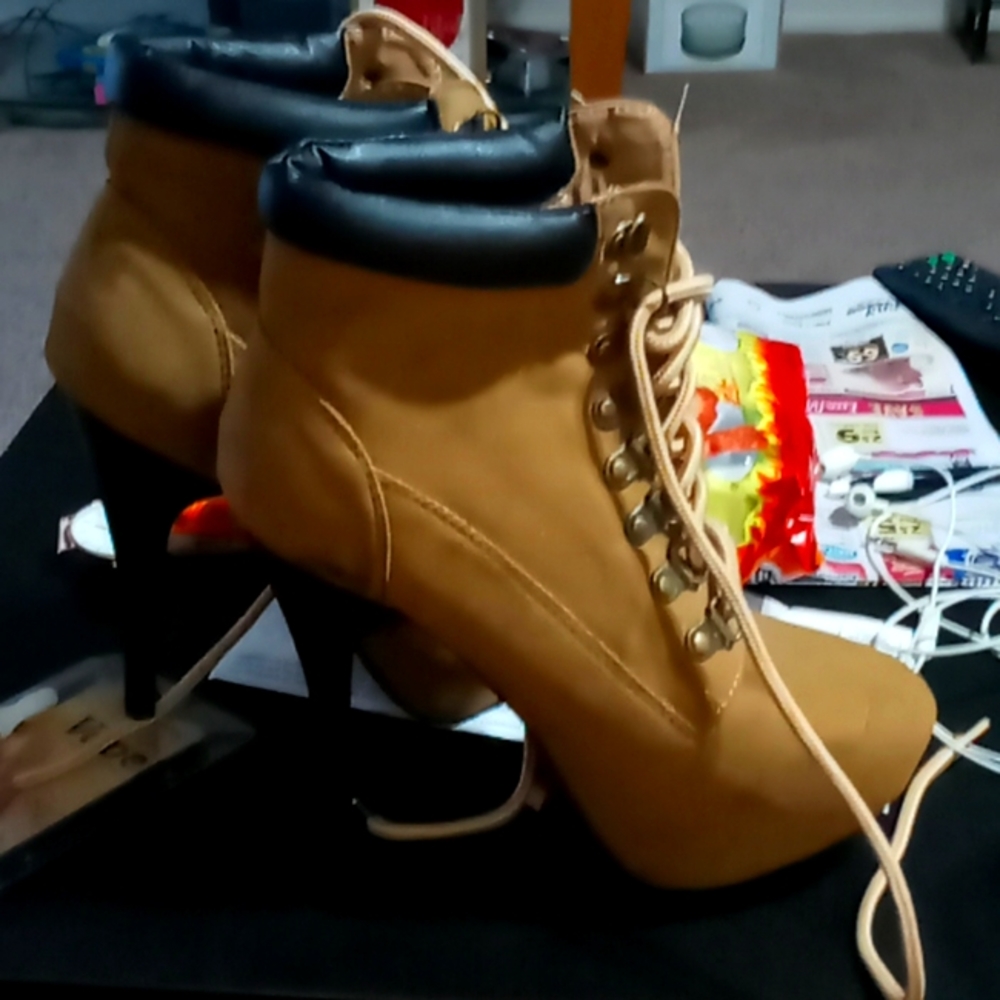 Timberland high heel boots